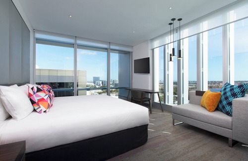 Rivervale Hotel | Aloft Perth