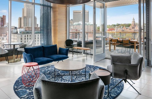 Downtown Hotel | Aloft Providence Downtown