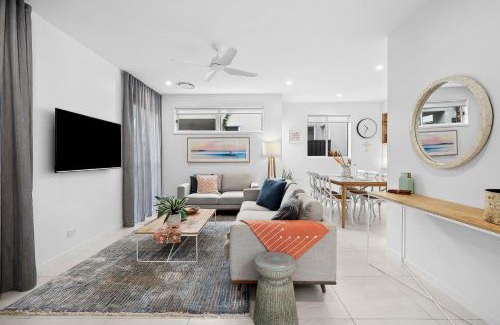 Coolum Beach House | Aloha Allura