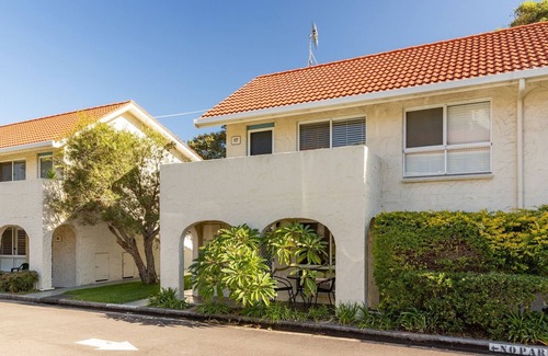 Blueys Beach House | Aloha At Blueys Beach