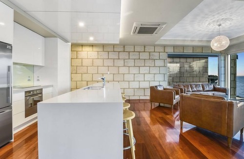 Waterhouse House | Aloha Beachfront Robe Central
