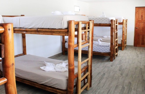 Jiquelite Hotel | aloha bungalows surf lodge