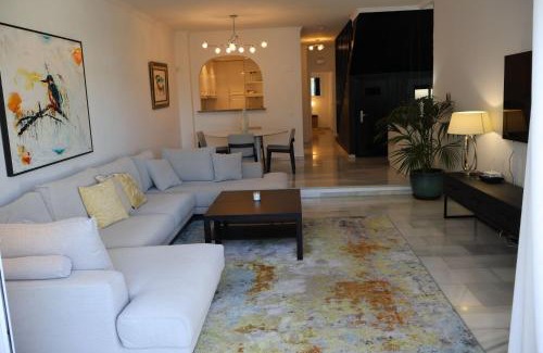 Marbella Villa | Aloha