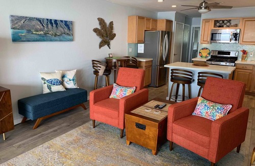 Ualapue Condo | ‘Aloha Kai’ Oceanfront on Molokai, Top Floor, Modern, Peaceful Comfort, Pool