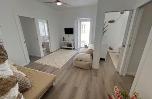 Parede Apartment | Aloha Pink House
