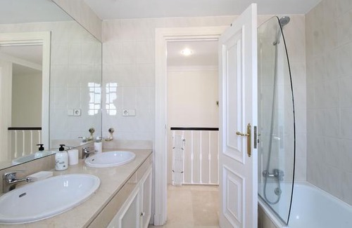 Marbella Apartment | Aloha Pueblo