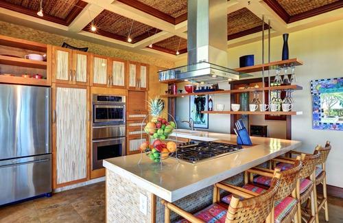 Historic Lahaina Front Street House | Aloha Spirit Maui 2 Bedroom Home by RedAwning