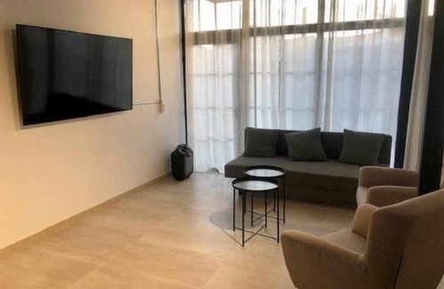 Villafranca de los Caballeros House | Alojamiento El Pez, Casa con piscina climatizada