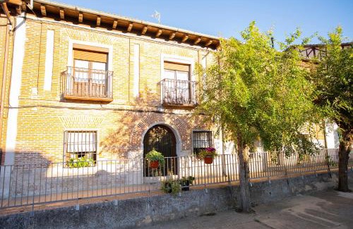 Rueda House | Alojaguay RUEDA, CASA MUSEO RÚSTICA-MODERNA, máxima TRANQUILIDAD con COMODIDAD