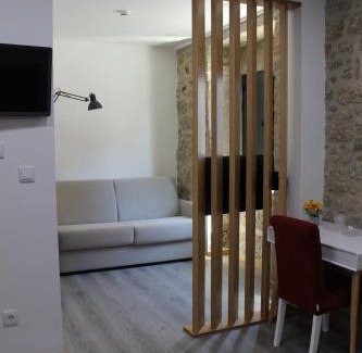 Castelo Branco House | ALOJAMENTO GIRASSOL - Guest House - Quarto com casa de banho privativa