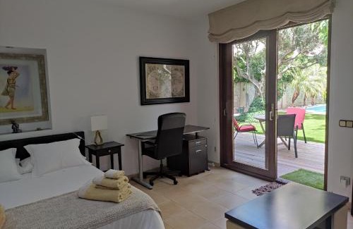 El Prat de Llobregat House | Alojamiento independiente de invitados el Olivo