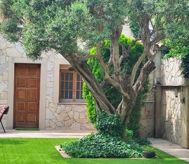 El Prat de Llobregat House | Alojamiento independiente de invitados el Olivo
