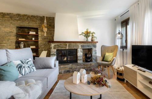 Araguas del Solano House | Alojamiento la Atalaya de Araguas