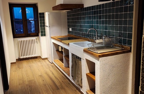 Rupit I Pruit Apartment | Alojamiento Rural, Rutas Senderismo, Pueblo Medieval, Cascada de Agua, btt