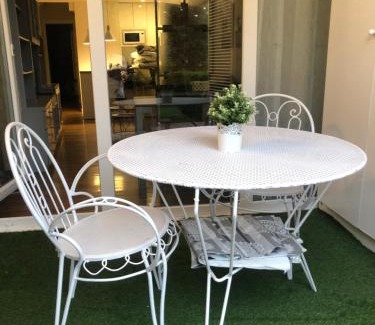 Burgos Apartment | Alojamientos Castellana Jardín 1 y 2 PARKING Y PISCINA GRATIS!