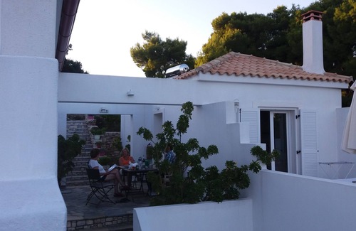 Alonissos House | Aloniro - Holiday property with sea views and sun terraces