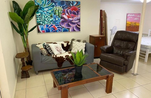 Cranbrook Apartment | Aloomba Oasis