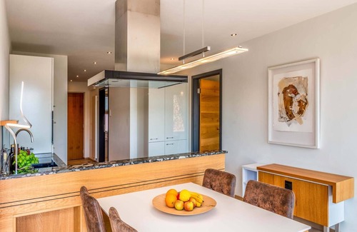 Pelham Apartment | Alpa-art, 90 qm Erdgeschoss, 2 separate Schlafzimmer, 2 Bäder