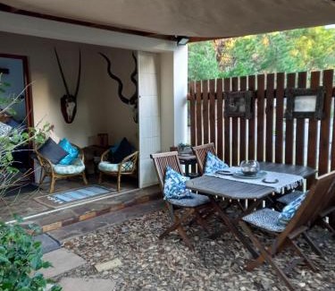 Kleinmond Apartment | Alpaca Self Catering Cottage Kleinmond