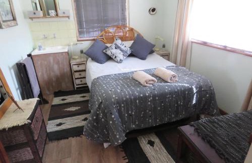 Kleinmond Apartment | Alpaca Self Catering Cottage Kleinmond