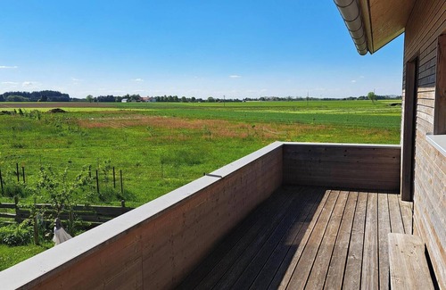 Unterallgau Apartment | "Alpakaleben" apartment in an ecological wooden house with a fantastic view and alpacas