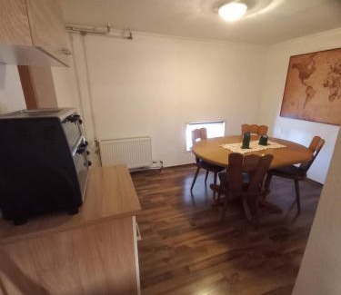 Oberbuchsiten Apartment | Alpenblick Ferienwohnung und Monteurzimmer