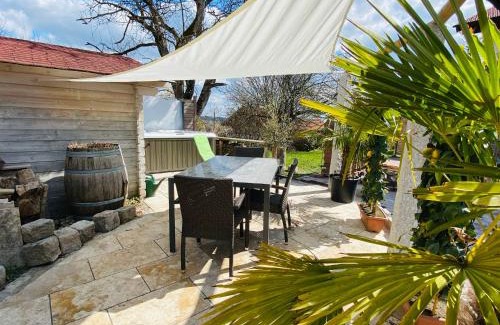 Ebersberg District Apartment | Alpenblick Nahe München mit Outdoor Whirlpool - 21 Min von München mit Zug