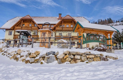 Karchau Cabin | Alpengasthof Moser - double room