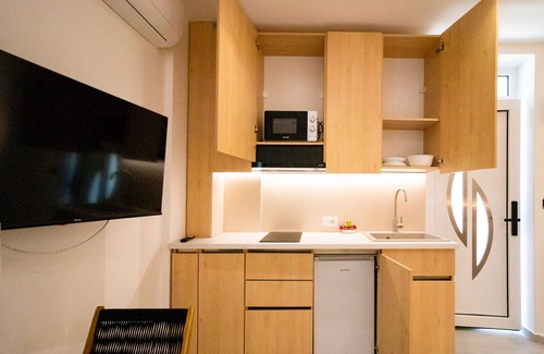 Maini Apartment | Alpesa Apartments