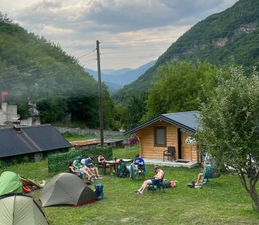 Vusanje Ski Chalet | Alpet