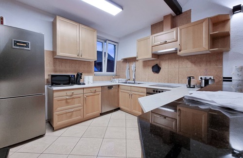 Bockum Apartment | Alpha Apartments: XXL Dachstudio, 8 Bett, Terrasse