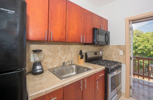 Sandy Bay Apartment | Alpha's Place - 3B