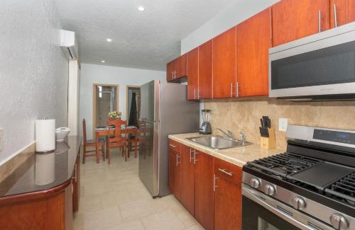 Antoneys Cay Apartment | Alpha's Place - Unit 2D