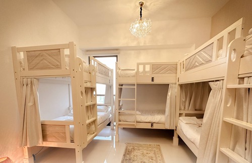 Dubai Marina Cabin | Alphatel Beach Hostel JBR - Jumeirah Beach