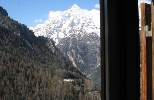 Gasenried Apartment | Alpia 26 - 2 room apartment in a traditional Valais house