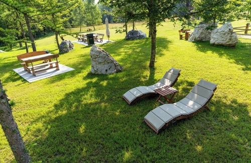 Ukanc Apartment | ALPIK Chalets - Bohinj - A6 - One-Bedroom Apartment with Balcony