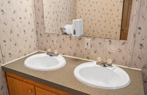 West Yellowstone House | Alpine #3
