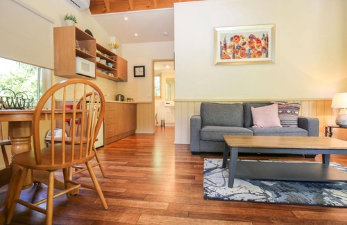 Harrietville Cottage | ALPINE ARNICA COTTAGE 2: Harrietville