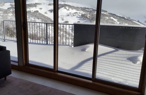 Hotham Heights Apartment | Alpine Bliss at Moritz (Hotham) - 2 under cover parks