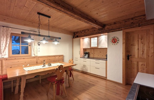 Stummerberg Ski Chalet | Alpine chalet with its own garden