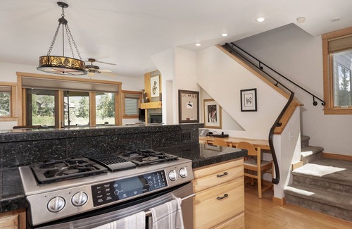 Winter Park House | Alpine Charm in Downtown Winter Park - Free Views