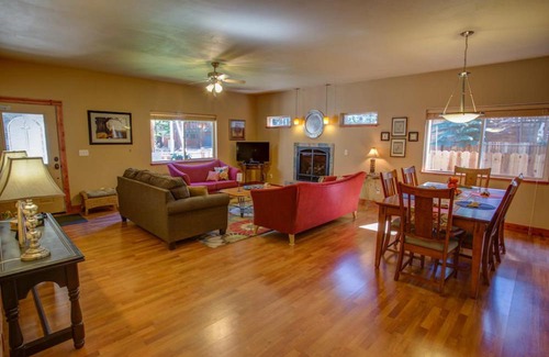 Tahoe Valley House | Alpine Haus - Four Bedroom Home