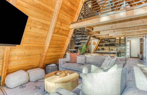 Government Camp House | Alpine Hideaway