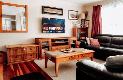 Turangi House | Alpine House Tongariro - Turangi Holiday Home