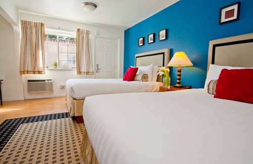 Bayshore Heights Hotel | Alpine Inn And Suites