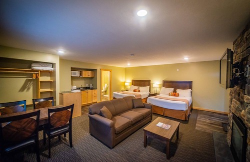 Nelson Hotel | Alpine Inn & Suites