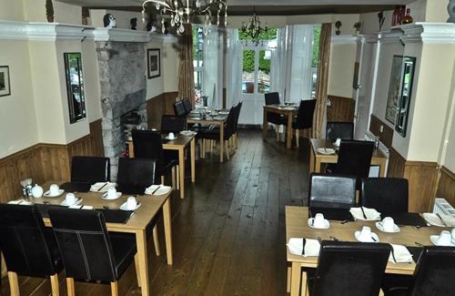 Gallt Y Foel House | Alpine Lodge Guest House