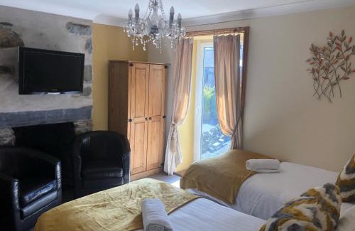 Gallt Y Foel House | Alpine Lodge Guest House