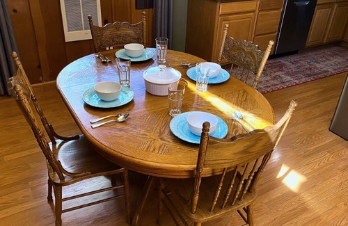 Idyllwild Cabin | Alpine Lodge: Hot Tub, Walk to Town, Mountain Views