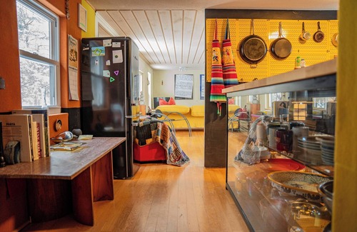 Andes House | Alpine Lounge; Fireplace; Large Yard; Good Vibes